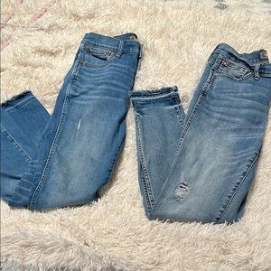 Blue Skinny Jeans with Classic Denim Wash